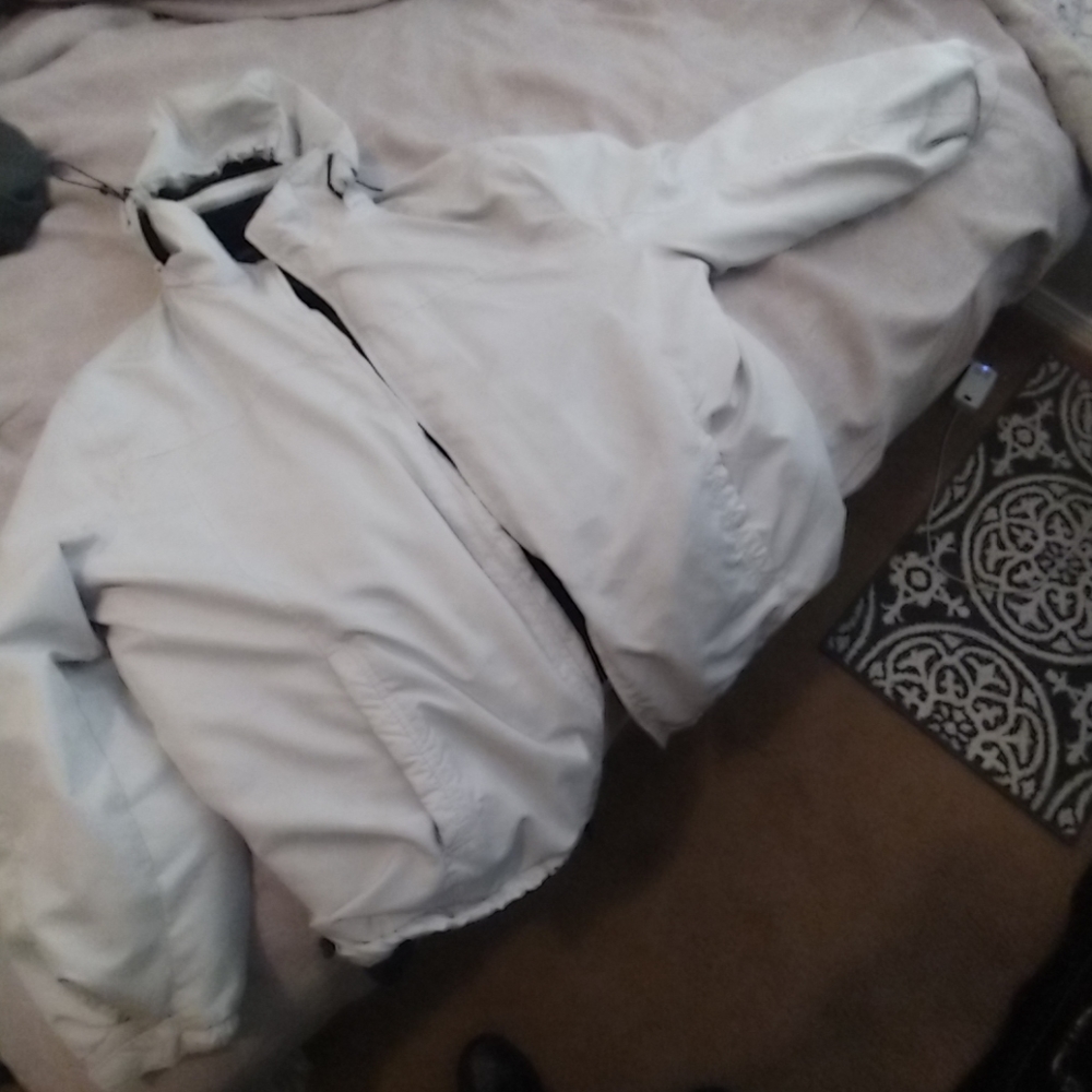 Coat - Picture 4 of 4